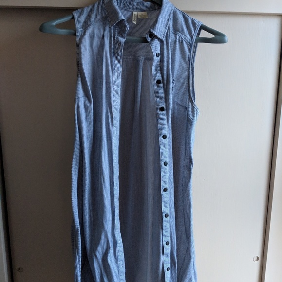 Cardigan - Picture 1 of 4